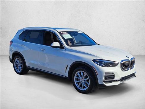 Certified 2023 BMW X5 xDrive40i w/ Parking Assistance Package image 3