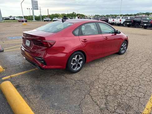Used 2019 Kia Forte LXS image 3
