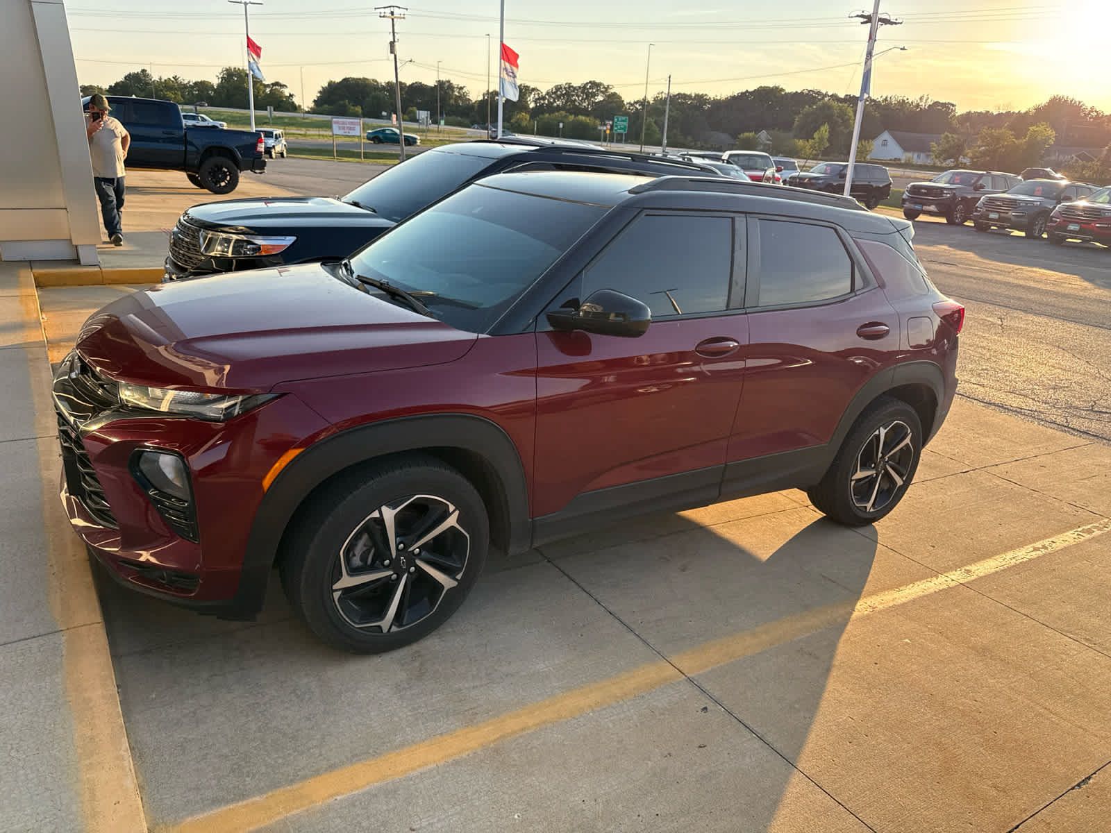 Used 2023 Chevrolet TrailBlazer RS w/ Convenience Package FWD image 2