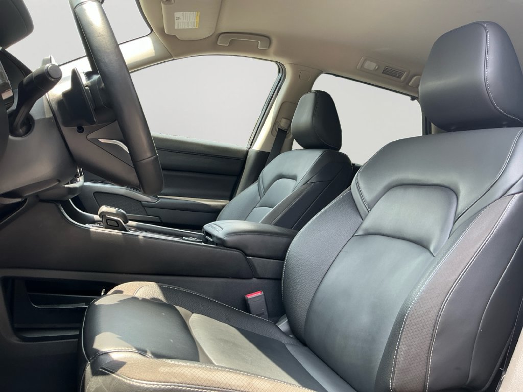 Used 2025 Nissan Pathfinder SL AWD/4WD image 24