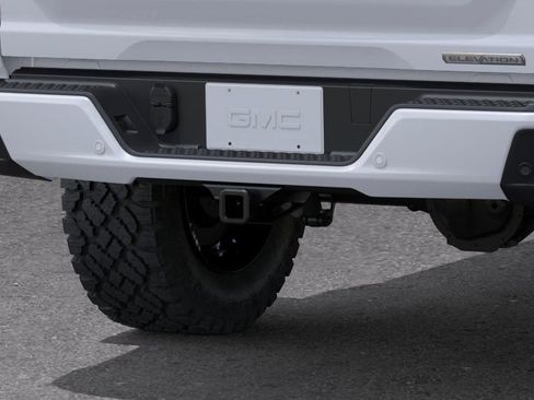 New 2026 GMC Canyon Elevation RWD image 15