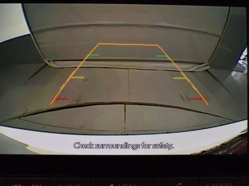 Used 2025 Nissan Sentra SV image 31