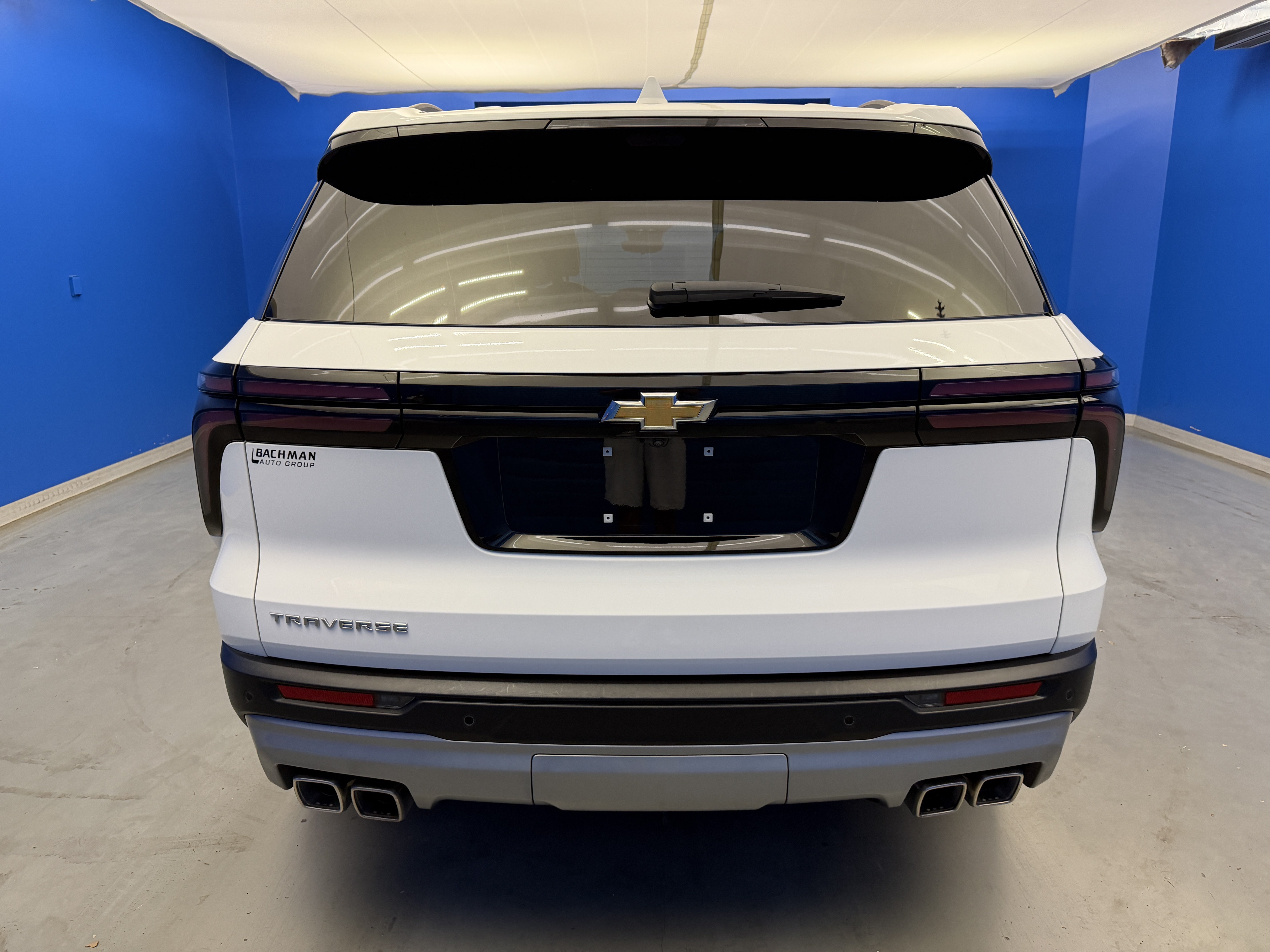 Used 2026 Chevrolet Traverse LT w/ Driver Confidence Package FWD image 6