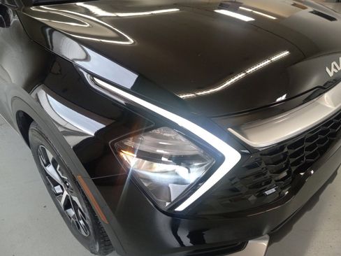 Certified 2023 Kia Sportage EX image 5