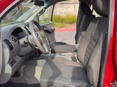 Used 2012 Nissan Frontier SV w/ Sport Appearance Pkg image 13