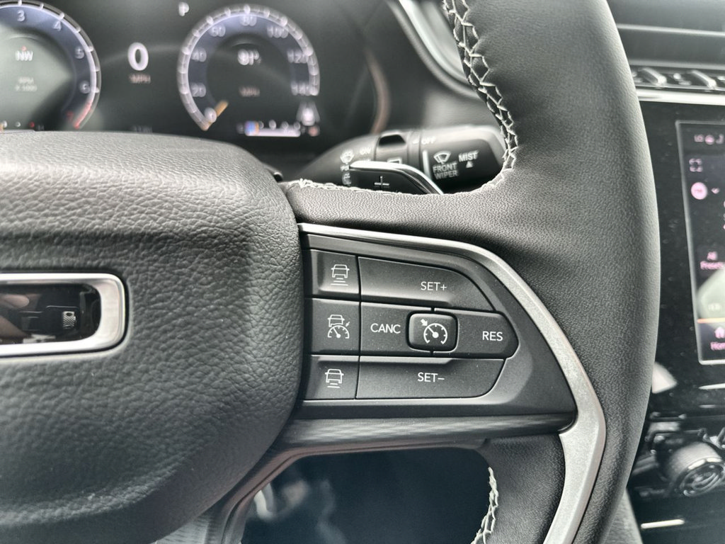 New 2025 Jeep Grand Cherokee Altitude RWD image 28