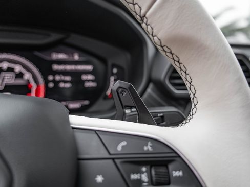 Used 2019 Lamborghini Urus image 23