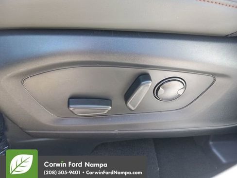 New 2025 Ford Explorer Active w/ Active Comfort Package image 12