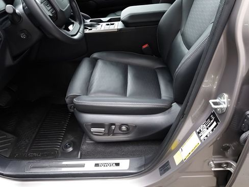 Used 2024 Toyota Land Cruiser AWD/4WD image 20