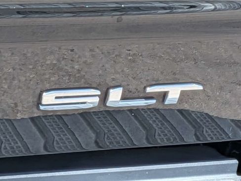 Used 2019 GMC Sierra 1500 SLT w/ SLT Premium Package AWD/4WD image 15