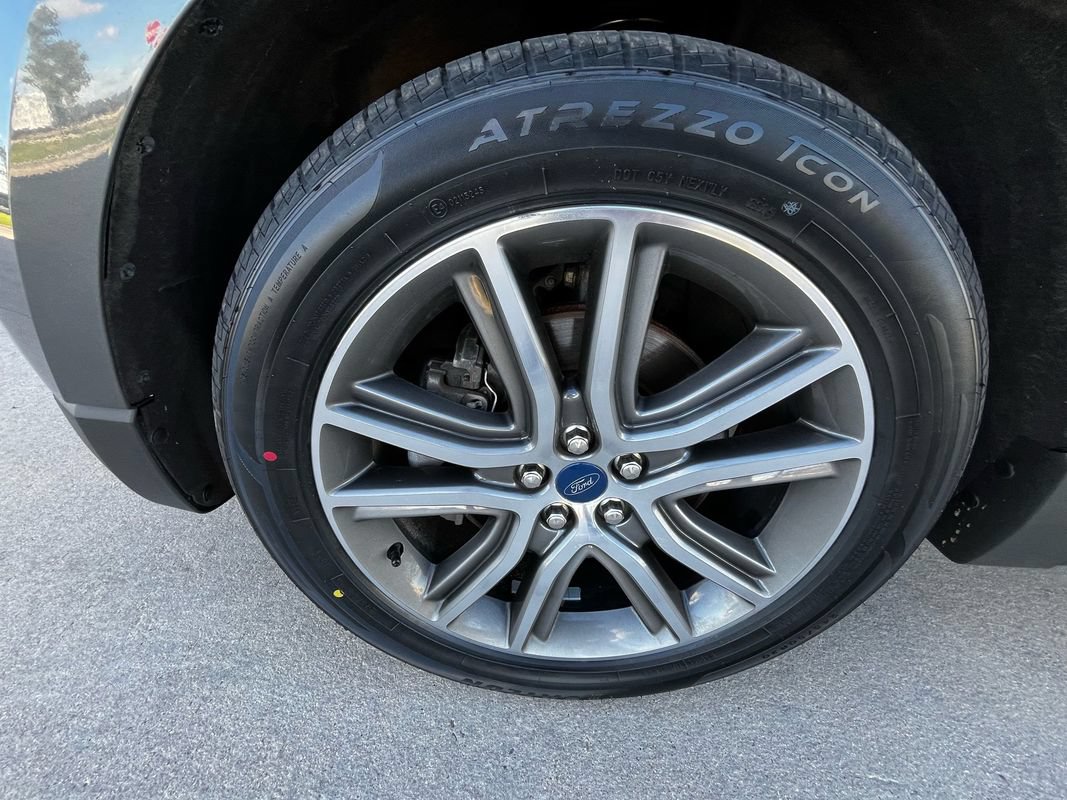 Used 2020 Ford Edge Titanium w/ Class II Trailer Tow Package AWD/4WD image 28