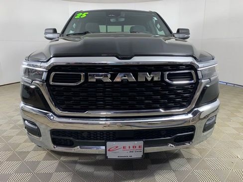 Used 2025 RAM 1500 Big Horn AWD/4WD image 3