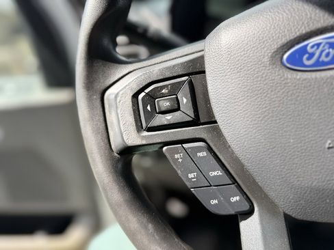 Used 2022 Ford F550 4x4 Crew Cab Super Duty image 39