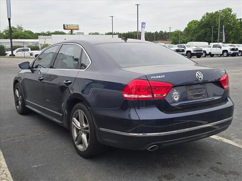Used 2015 Volkswagen Passat TDI SE FWD image 9