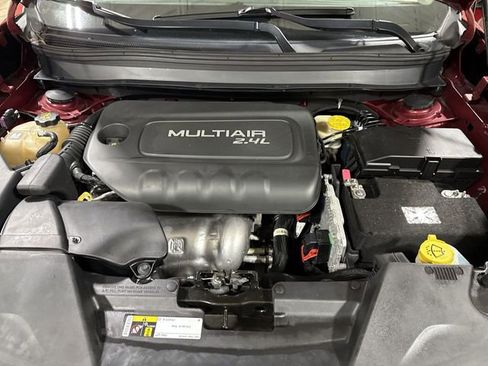 Used 2015 Jeep Cherokee Sport w/ Sport Appearance Group FWD image 23