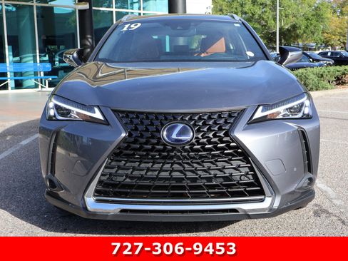 Used 2019 Lexus UX 250h w/ Premium Package AWD/4WD image 13