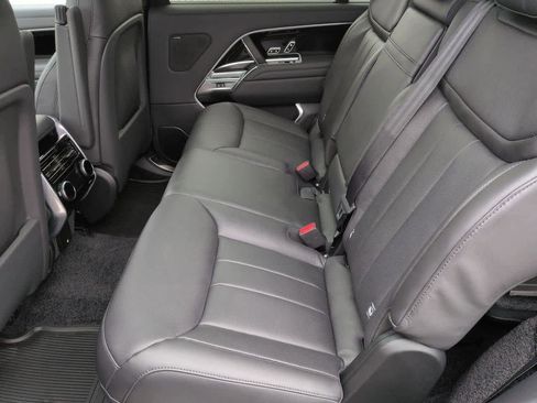 New 2026 Land Rover Range Rover Long Wheelbase SE image 20