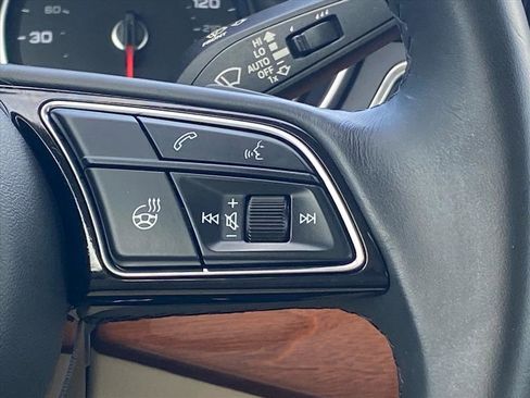 Used 2023 Audi A4 2.0T Premium w/ Convenience Package image 8