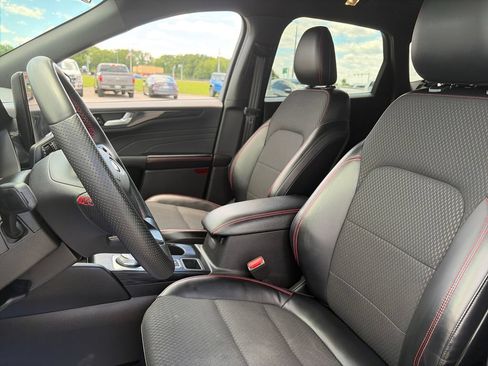 Used 2023 Ford Escape ST-Line w/ Tech Pack #1 AWD/4WD image 16