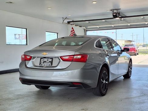Used 2025 Chevrolet Malibu LT FWD image 16