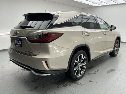 Used 2018 Lexus RX 450hL Premium image 4