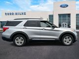 Used 2021 Ford Explorer XLT w/ Equipment Group 202A image 2