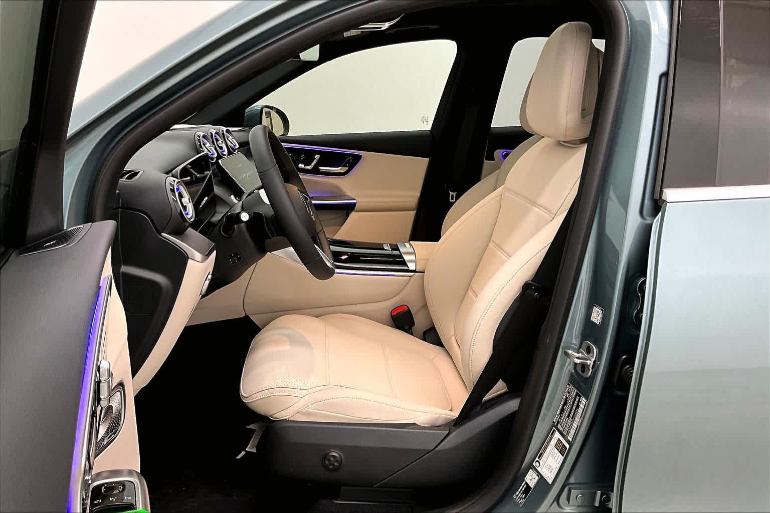 Used 2026 Mercedes-Benz GLC 300 image 9