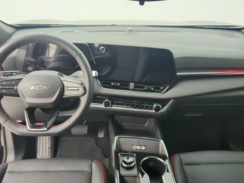 Certified 2026 Chevrolet Equinox RS FWD image 21