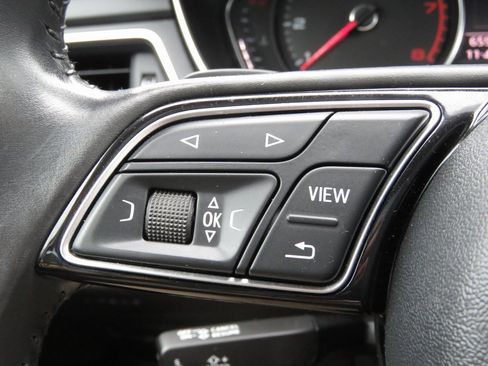 Used 2019 Audi A4 2.0T Premium image 21