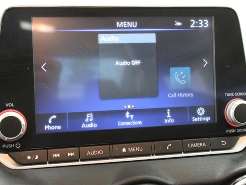 Used 2025 Nissan Sentra SR w/ SR Premium Package FWD image 18