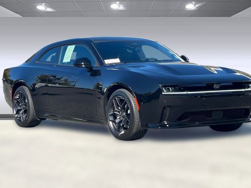 Used 2024 Dodge Charger R/T w/ Plus Group image 6