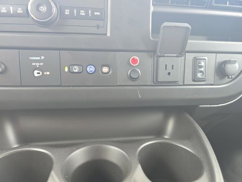 New 2025 Chevrolet Express 4500 Extended w/ Power Convenience Package image 25
