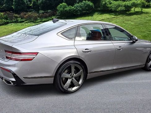 Used 2025 Genesis G80 2.5T Sport Prestige image 8