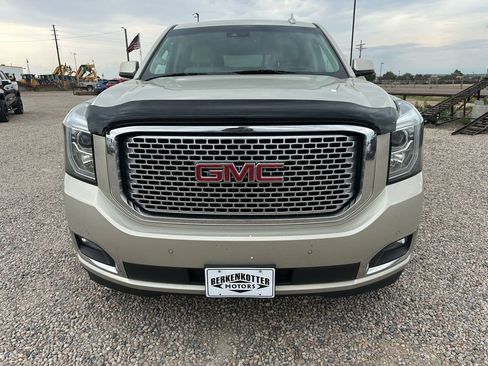 Used 2015 GMC Yukon Denali w/ Premium Package image 3