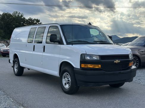 Used 2024 Chevrolet Express 2500 Extended w/ Driver Convenience Package RWD image 1
