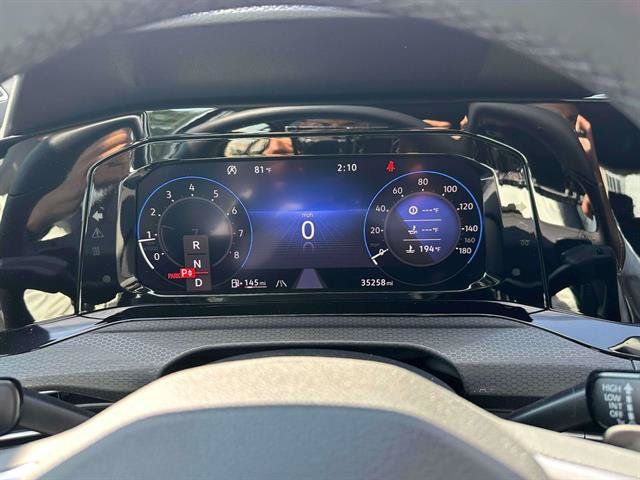 Used 2022 Volkswagen GTI SE FWD image 18