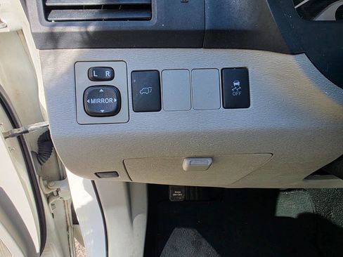 Used 2010 Toyota Venza image 14