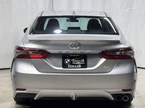 Used 2023 Toyota Camry LE image 5