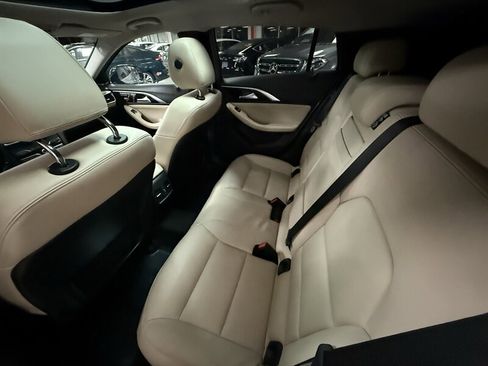 Used 2019 INFINITI QX30 w/ Cargo Package image 17