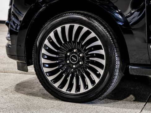 Used 2018 Lincoln Navigator Black Label image 76