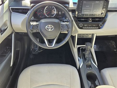 Used 2022 Toyota Corolla Cross LE image 15