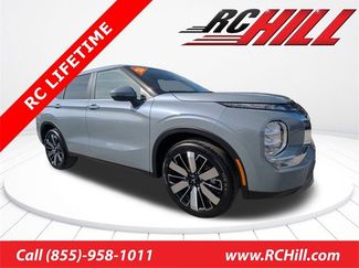 New 2026 Mitsubishi Outlander SE video 1