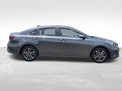 Used 2024 Kia Forte LXS FWD image 6