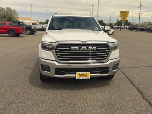 Used 2025 RAM 1500 Laramie AWD/4WD image 3