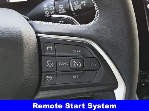 New 2025 Jeep Grand Cherokee Laredo image 19