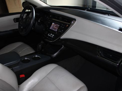 Used 2013 Toyota Avalon XLE Touring image 24