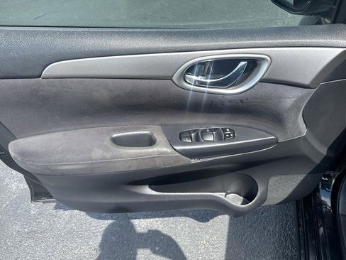 Used 2013 Nissan Sentra SV FWD image 6