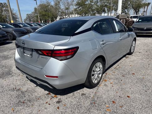 Certified 2023 Nissan Sentra S image 5