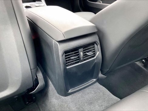 Used 2026 BMW 430i Coupe w/ Parking Assistance Package image 35