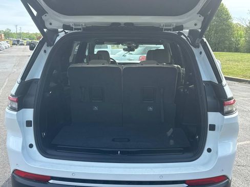 New 2026 Jeep Grand Cherokee L Limited image 13